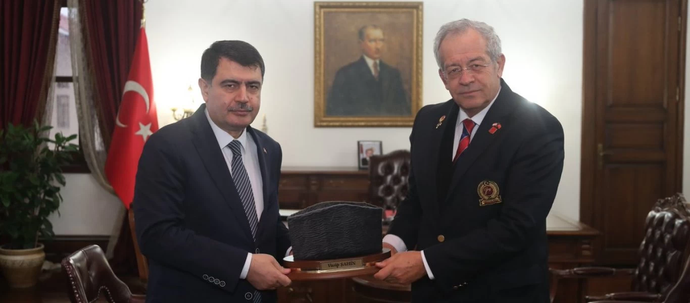 Ο πρόεδρος των Βετεράνων της Τουρκίας έπεσε... σε λάκκο - Ήταν στην Αμμόχωστο για την φιέστα του Ρ.Τ.Ερντογάν